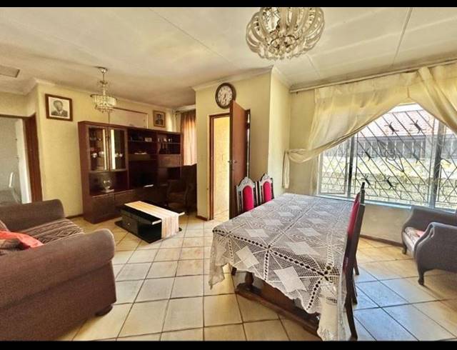 3 BEDROOM HOUSE FOR SALE IN MOROKA